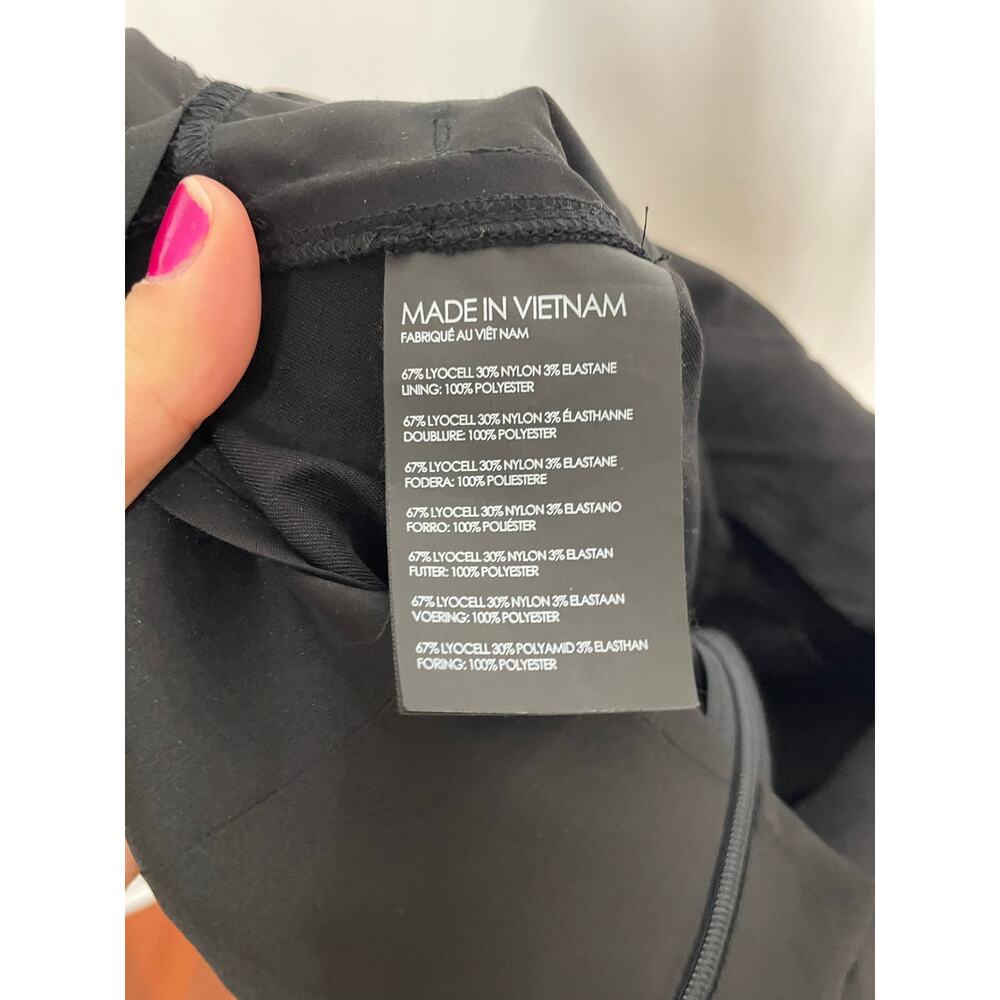 Club Monaco Women Self Buckle Jumpsuit Black Tank Cropped Pants Size 0 - Picture 7 of 7